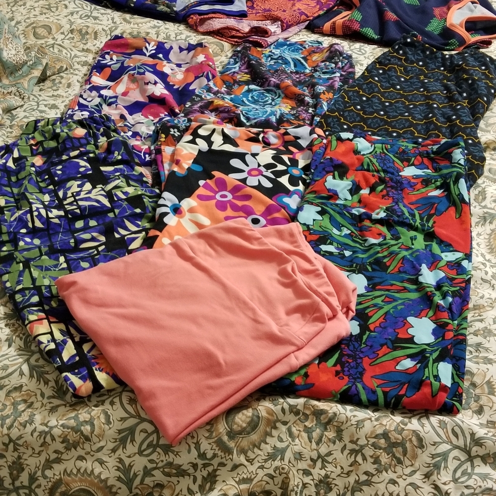 Lularoe - Picture 3 of 4